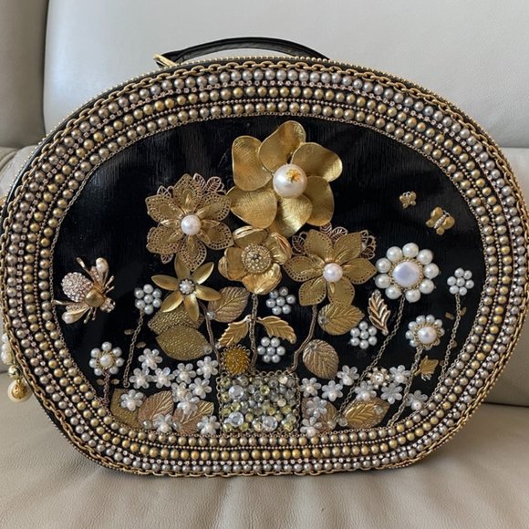 Stunning Upcycled Large Round Faux Patent Leather Handcrafted Handbag - Picture 1 of 12